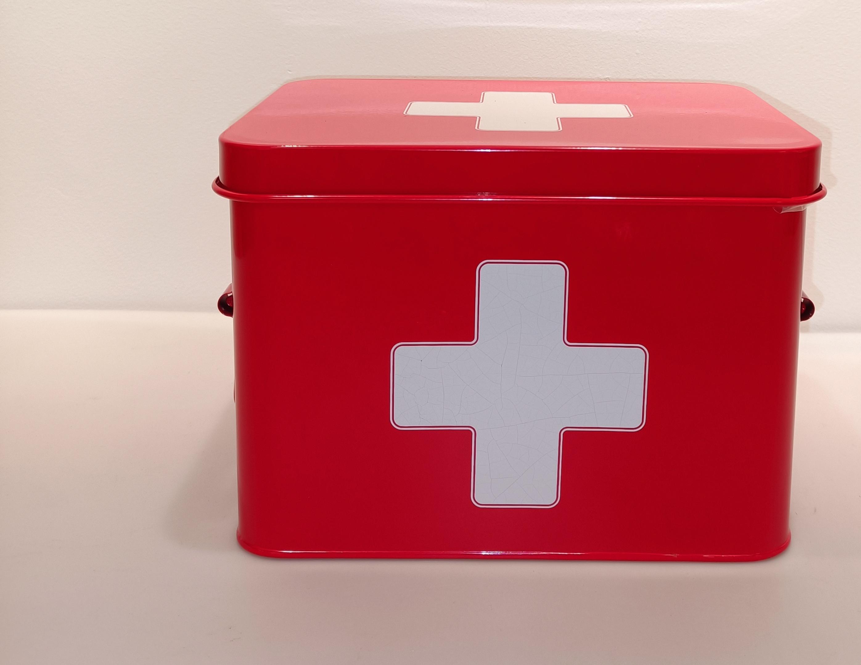 Home Use Medicine Storage Can Medical Kit Galvanized Metal First Aid Box